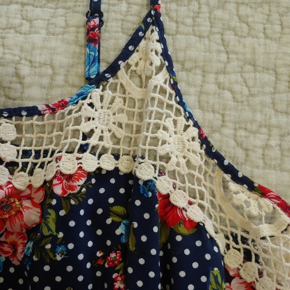 Almost Famous Tank Top, Women's Size L, Navy Blue/Polka Dot/Floral/Cream Crochet - Picture 3 of 7